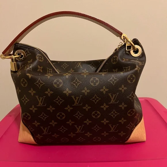 LOUIS VUITTON 2018 Monogram Berri PM. - Picture 8 of 14